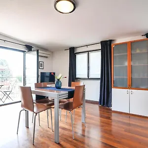 https://primopiano-euclide.italymilanhotels.net