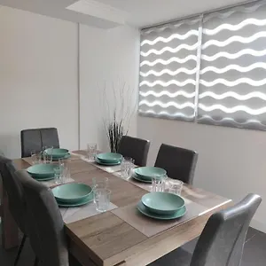 https://casa-rica.in-canary-islands.com